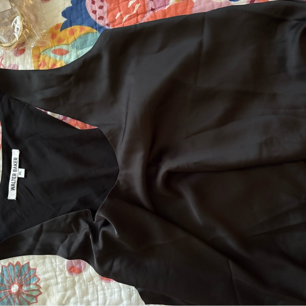 Walter Baker Classic Black Top
